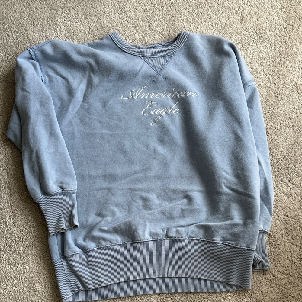 American Eagle Outfitters Men's Light Blue Crewneck Sweater